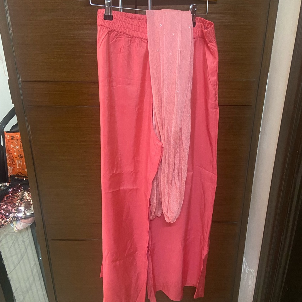 Beautiful Kurta set - 3 piece - Picture 7 of 9